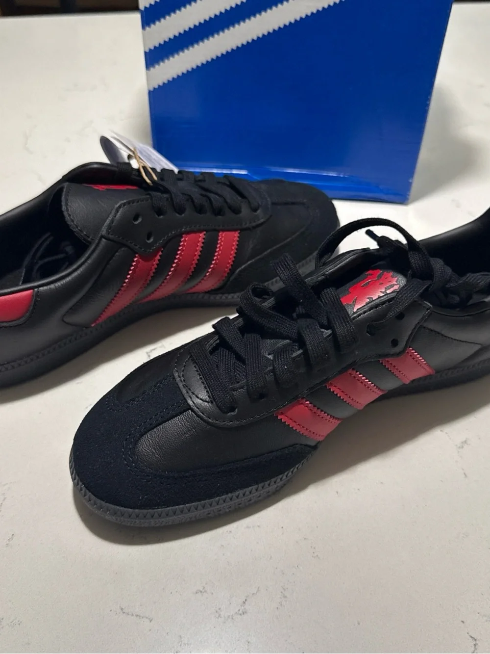 adidas Samba Manchester United Black Red JQ4036 Men Size 7.5 / Women Size 8.5⁠